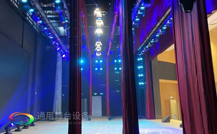 專業(yè)●專注●專心 供應(yīng)舞臺(tái)機(jī)械、舞臺(tái)阻燃幕布、舞臺(tái)燈光影響等相關(guān)產(chǎn)品，用心服務(wù)顧客！